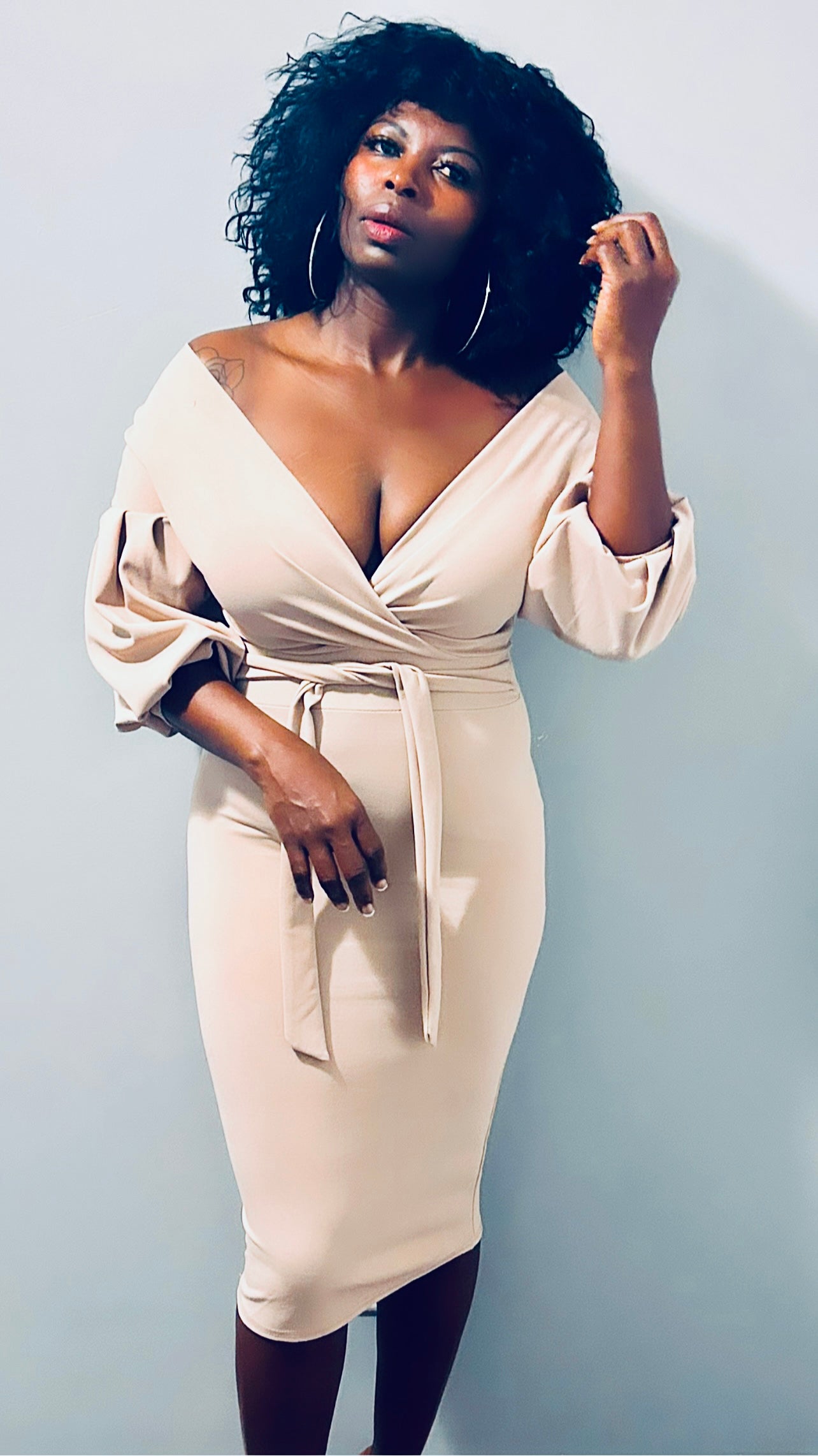 Nude Belted Bodycon Midi Dress Flattering Off-the-Shoulder Look S / Nude Nude Belted Bodycon Midi Dress Flattering Off-the-Shoulder Look S / Nude